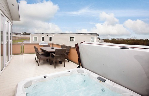White Cross Ski Chalet | Perranporth Premier Lodge