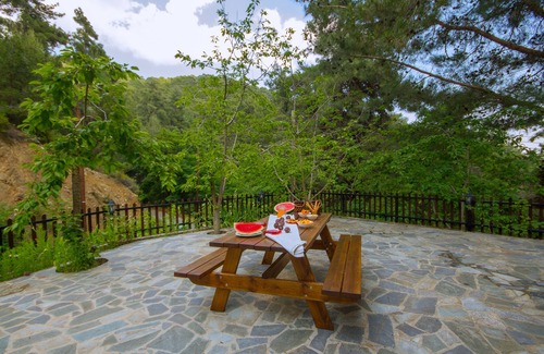 Platres Cottage | PERSEPHONE COTTAGE - ENHANCE YOUR SENSES