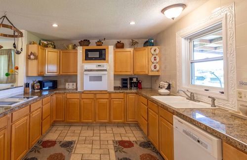 Leicester House | PERSIMMON GREEN FARMSTEAD