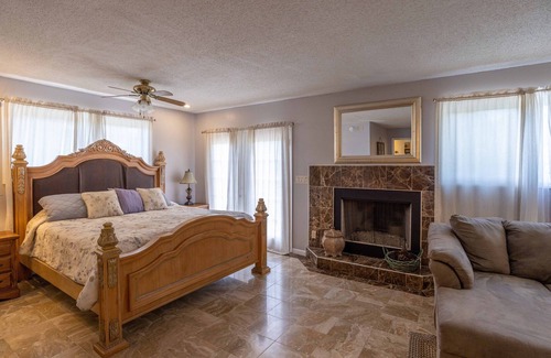 Leicester House | PERSIMMON GREEN FARMSTEAD