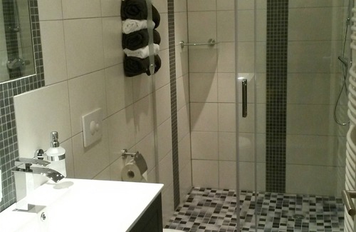 Borstendorf Apartment | Persons 4 + 1, very family friendly, children <2 y. 0 €, 2-4y. 5 € / night, in the Erzgebirge