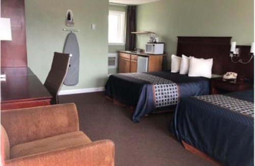 Perth Hotel | Perth Plaza Inn & Suites