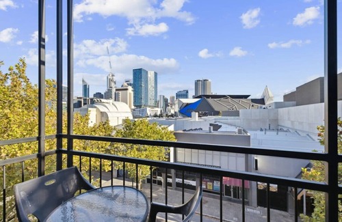 Northbridge Apartment | Perth Prime Located 2BDR 1PRK