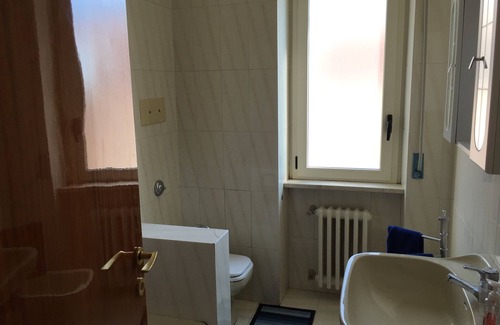 Pineta Apartment | Pescara 2bd 2ba 4th Floor View Apt. Near Beach, Park, University