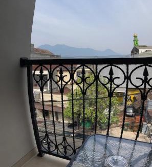 Klojen House | Pesona Guesthouse Syariah Malang