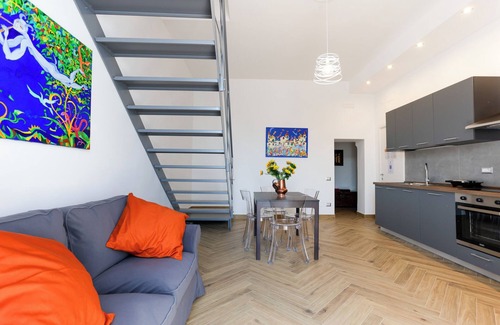 Montecalvario Apartment | Pessina 90 Rooms - Three Bedroom Apartment, Sleeps 6