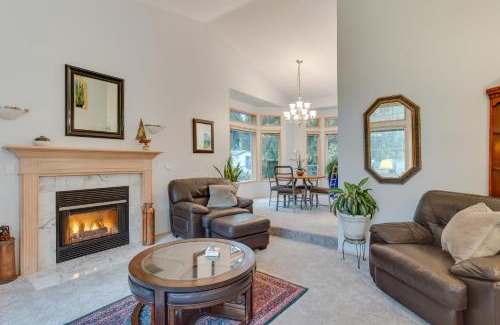 Bonney Lake House | Pet and Family Friendly Bonney Lake Home Game Room