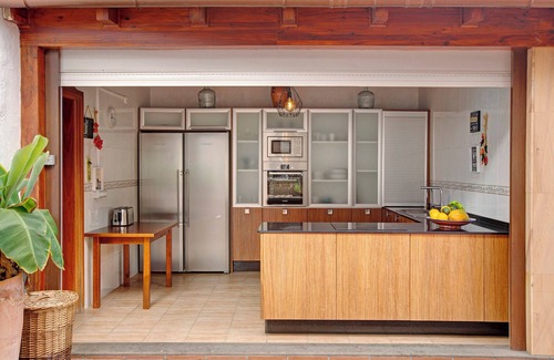 Los Palmitos Villa | Pet-Friendly 'Finca Rural Los Tanquillos' with Mountain View, Pool, Wi-Fi, A/C, Terrace & Garden