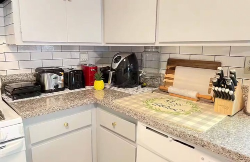 Alhambra Condo | Pet family friendly/close to golf course/#3nn