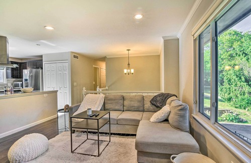 West Bloomfield House | Pet-Friendly Michigan Home: 5 Mi to State Park!