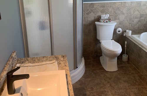 Notre-Dame-de-Pontmain Cottage | Pet Friendly Waterfront Cottage in a secluded bay