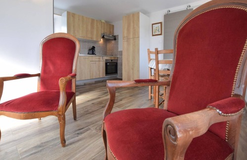 Saint-Christophe-du-Foc Apartment | Pet friendly apartment