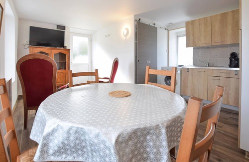 Saint-Christophe-du-Foc Apartment | Pet friendly apartment