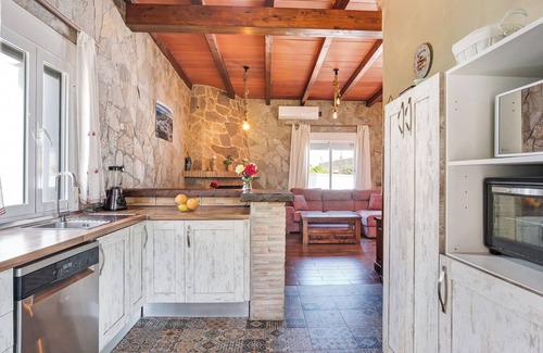 Vejer de la Frontera House | Pet-Friendly Chalet 'Casa Juan Alba' with Mountain View, Pool & Wi-Fi