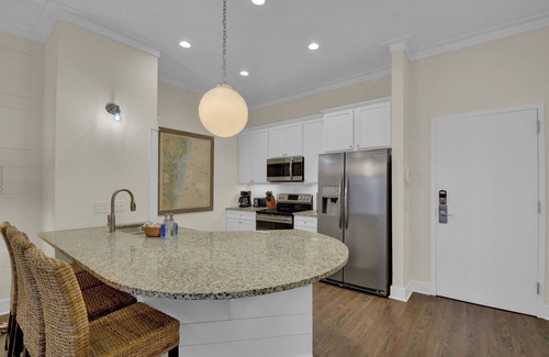 King City Condo | Pet Friendly, Updated 1 Bedroom Getaway at Ocean Suites