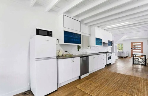 Urangan House | Pet friendly,100m to Beach&Cafe - Book now!