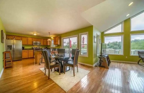 Goodview House | Pet Friendly-180 Feet of breathtaking shoreline on peaceful Smith Mountain Lake!