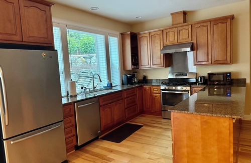 North Creek House | Pet-friendly 1B/1BA retreat on 2-acre estate in quiet neighborhood