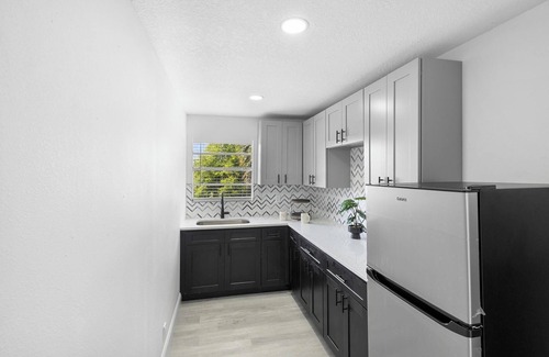 Oviedo House | Pet-Friendly 1BR Near UCF Save 32% Now