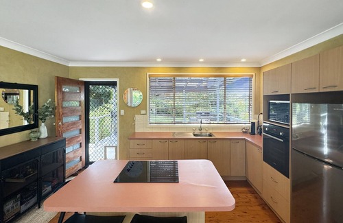 Wimbie Beach House | Pet-Friendly 2-Bed Beach House with Garden & BBQ