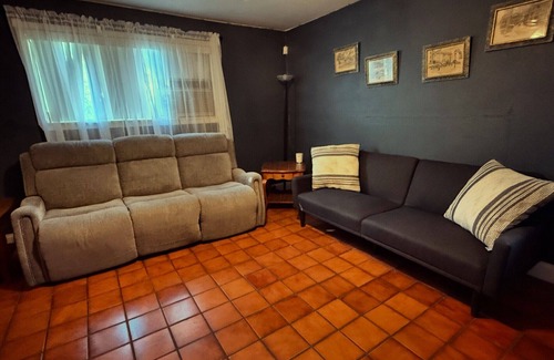 Shearer Hills - Ridgeview House | Pet Friendly 2-bedroom house in Central San Antonio