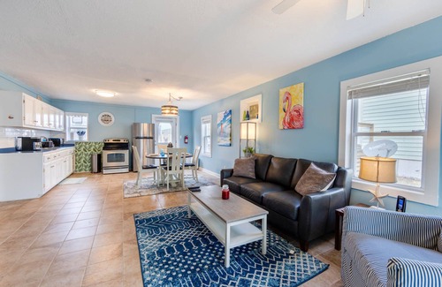 Colington Cottage | Pet Friendly - 2 Minute Walk to Beach - Updated and Modernized Spotless Clean