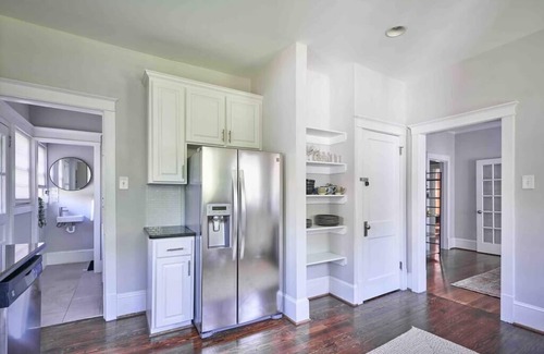 Downtown House | Pet Friendly 2BR Home Walk to Downtown