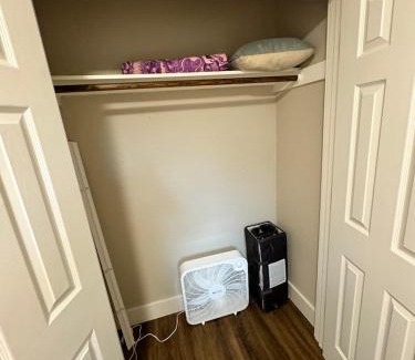 Sweetbriar House | Pet Friendly 3 bedroom with a Cowboy Pool close to Congress