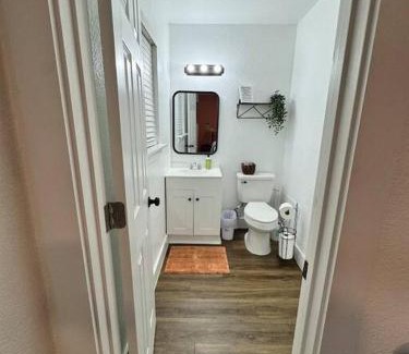 Sweetbriar House | Pet Friendly 3 bedroom with a Cowboy Pool close to Congress