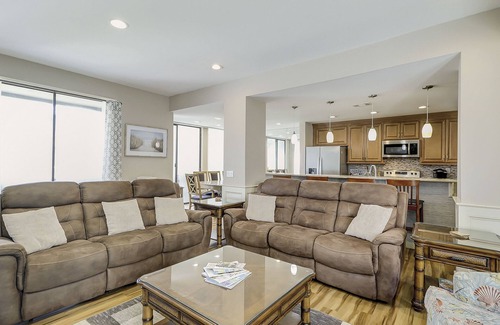 Sea Pines Villa | Pet Friendly 4 bedroom/4 bathroom townhouse in Sea Pines, multi-family rental