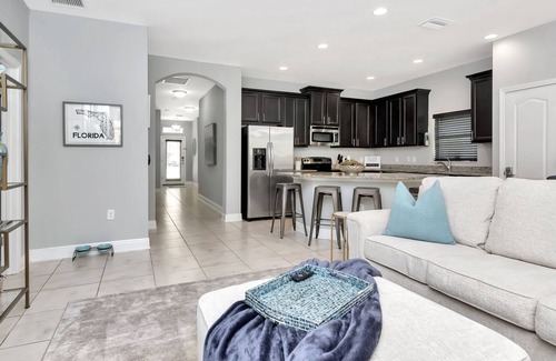 Port Tampa City House | Pet friendly 4 bedroom 3 bath home with hot tub