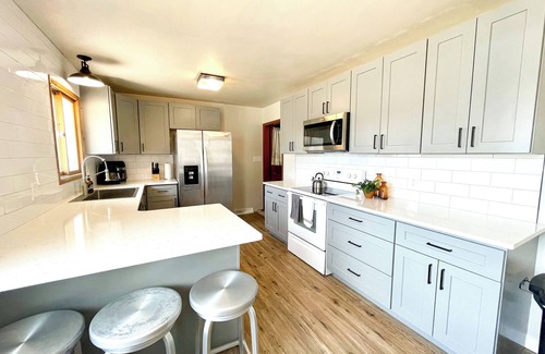Ogallala House | Pet friendly - 4-bedroom house in enjoyable Ogallala with WiFi, AC