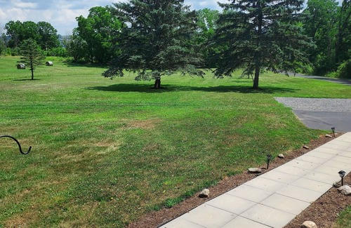 Town of Jerusalem Cottage | Pet friendly 4-bedroom cottage in fabulous Penn Yan with WiFi, AC and more