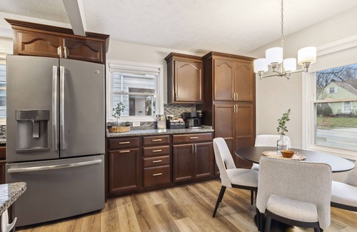 Cleveland Heights House | Pet-Friendly 4BR | Near CLE Clinic & Attractions