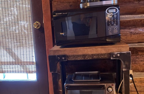 Day Cabin | PET FRIENDLY Adirondacks Log Cabin! Lake George, Saratoga, SPAC, Sacandaga