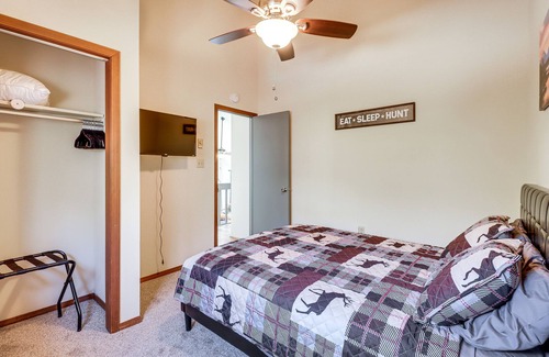 Mount Pocahontas House | Pet-Friendly Albrightsville Home w/Game Room!