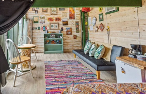 Missoula Cabin | Pet-friendly and Cozy "The Shed" with Garden Views + Hot Tub near Missoula
