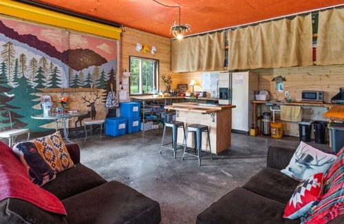 Missoula Cabin | Pet-friendly and Peaceful Glamping Tent "The Ranch Hand" + Hot Tub near Missoula