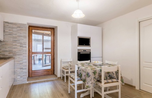 San Sebastiano Apartment | Pet-Friendly Apartment Edik with Mountain View & Terrace