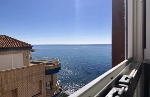 Torrevieja Apartment | Pet-Friendly Apartment 'Rumoholidays Luxury 3 bedrooms' with Sea View, Balcony, A/C & Wi-Fi