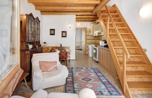 Borzonasca Apartment | Pet-Friendly Apartment with Mountain View & Shared Pool