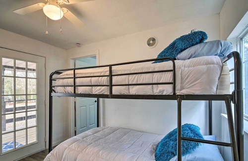 Willis Apartment | Pet-Friendly Apartment ~ 6 Mi to Lake Conroe!
