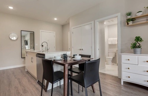 Southwest Calgary Apartment | Pet Friendly Apartment w/Free Underground Parking