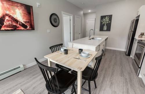 Southwest Calgary Apartment | Pet Friendly Apartment w/Free Underground Parking