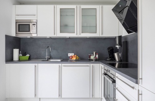 Ebringen Apartment | Pet-Friendly Apartment Holly with Wi-Fi & Terrace