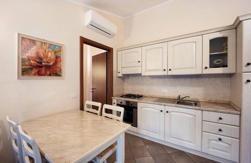 San Bartolomeo Apartment | Pet Friendly Apartment 'Messalina Agriturismo La Scuderia' with Wi-Fi