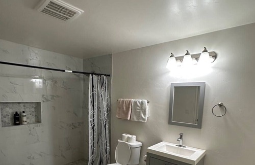 Lake Wohlford Apartment | Pet Friendly Apt B. North of San Diego