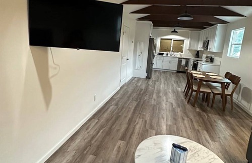 Lake Wohlford Apartment | Pet Friendly Apt B. North of San Diego