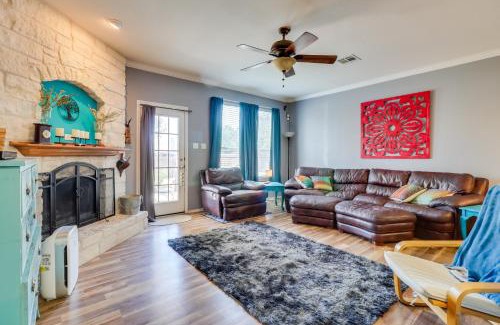 Hutto House | Pet-Friendly Austin Area Home with Outdoor Oasis