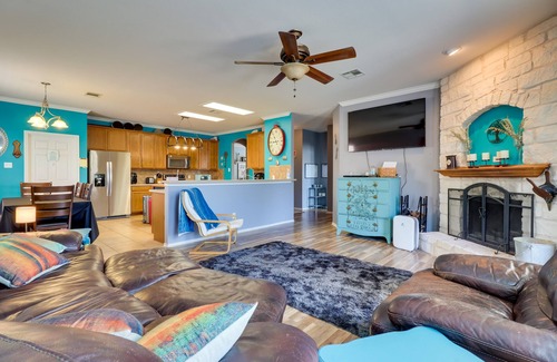 Hutto House | Pet-Friendly Austin Area Home w/Outdoor Oasis
